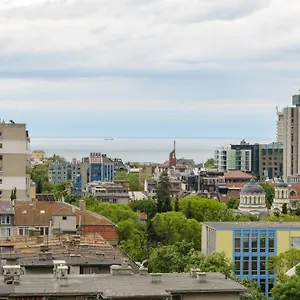  Apartment Infinity View